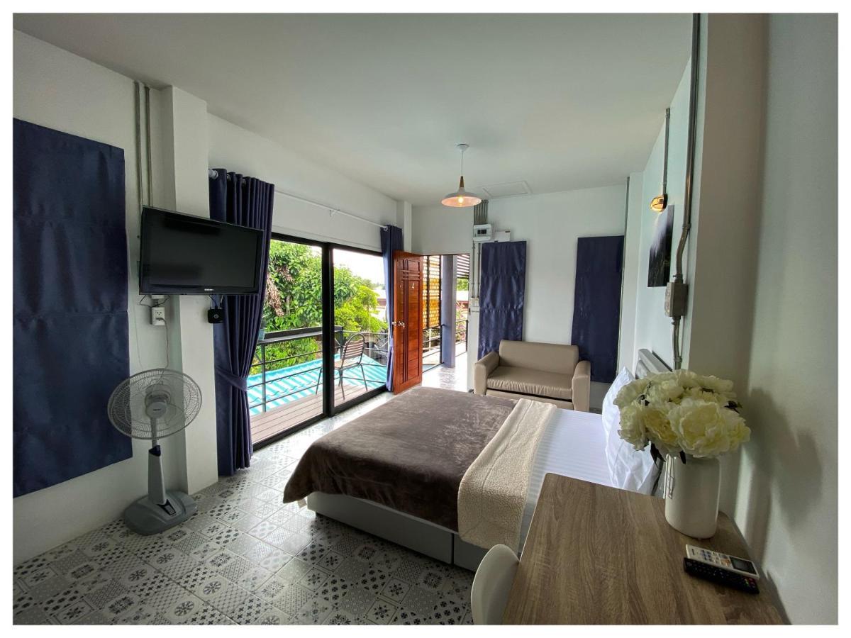 The One House Hotel Nan Bagian luar foto