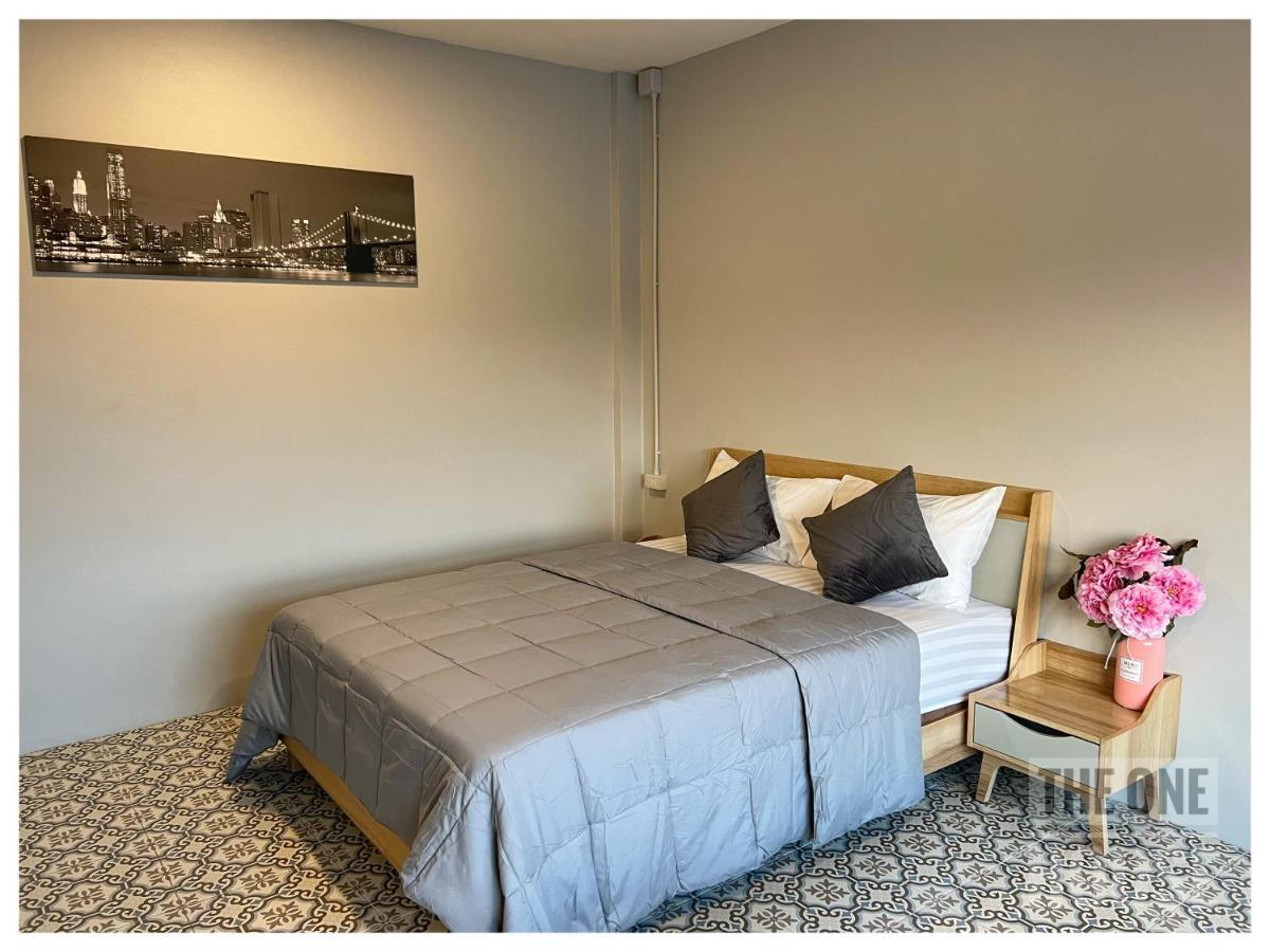 The One House Hotel Nan Bagian luar foto