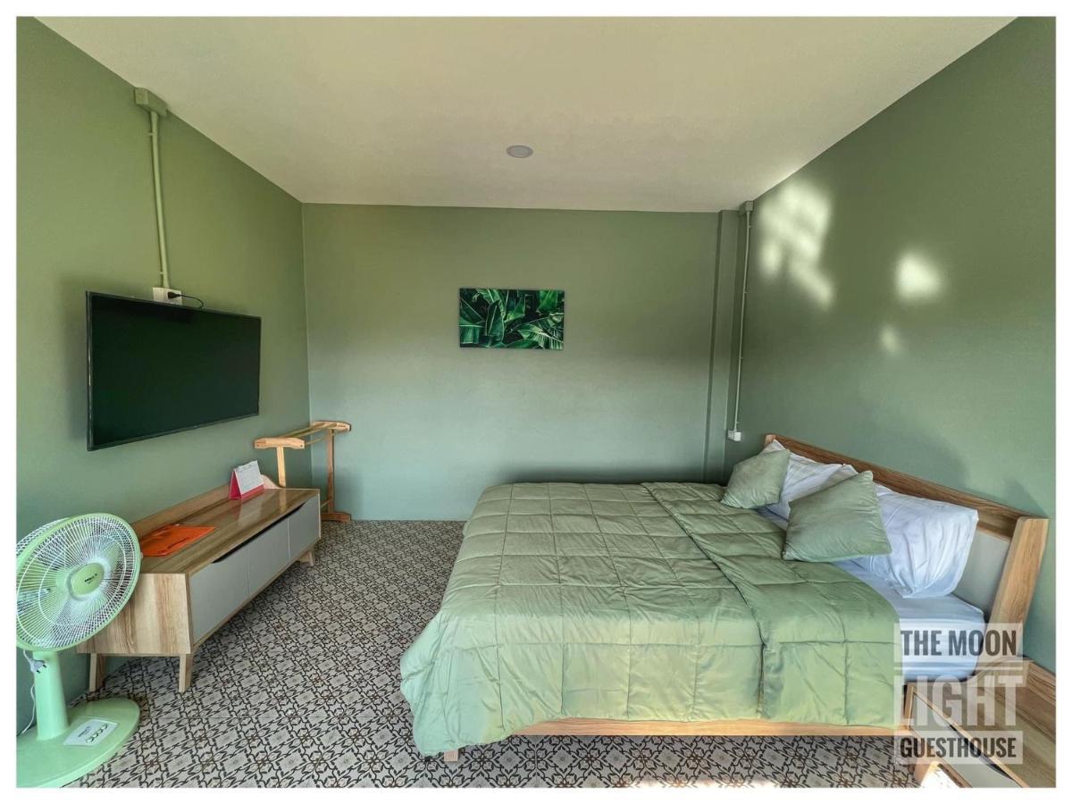 The One House Hotel Nan Bagian luar foto