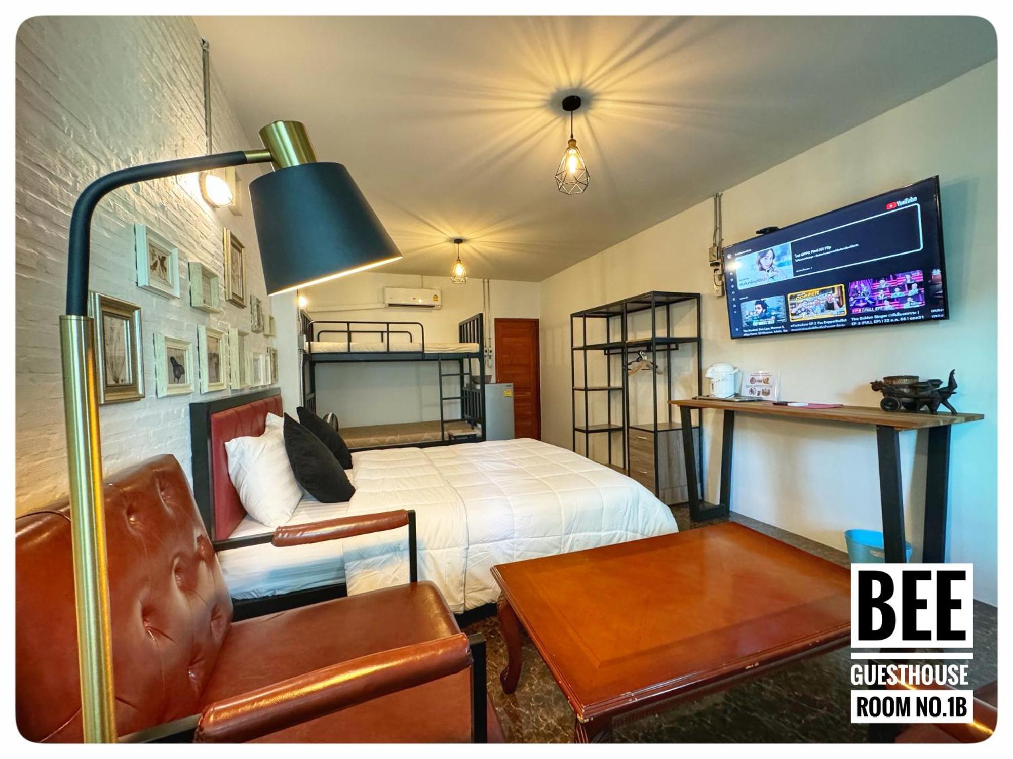 The One House Hotel Nan Bagian luar foto